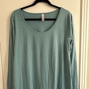 Lularoe women solid green long sleeve top size 2XL